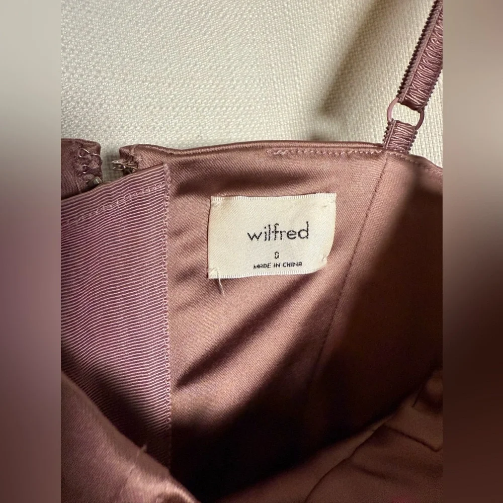 Aritzia Wilfred Dazzle Satin Bustier Top in Mauve Size 0 - Picture 7 of 11